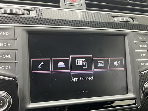 Used 2017 Volkswagen GTI S FWD image 16