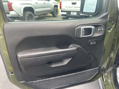 Used 2023 Jeep Wrangler Unlimited w/ Cold Weather Group AWD/4WD image 14