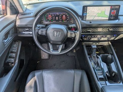 Used 2023 Honda Accord Touring image 12
