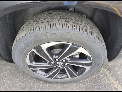 Used 2025 Buick Enclave Sport Touring AWD/4WD image 9