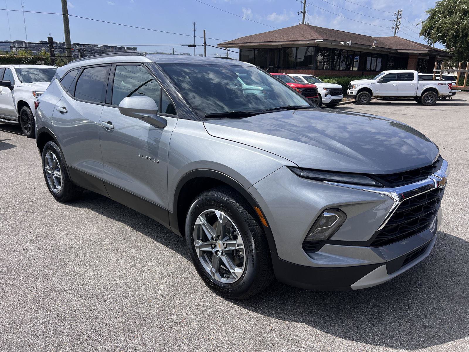 Used 2024 Chevrolet Blazer LT w/ Convenience Package FWD image 35
