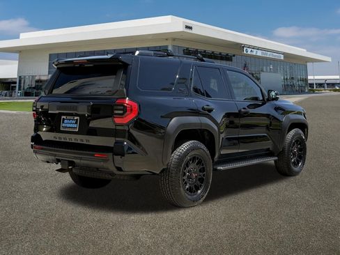 Used 2025 Toyota 4Runner TRD Off-Road Premium AWD/4WD image 10