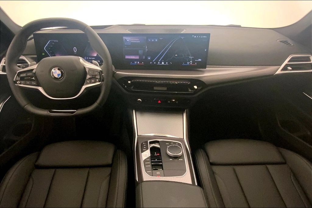 Certified 2025 BMW 330i xDrive Sedan w/ Premium Package AWD/4WD image 16
