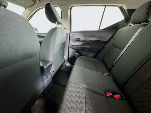 Used 2021 Nissan Kicks S image 24