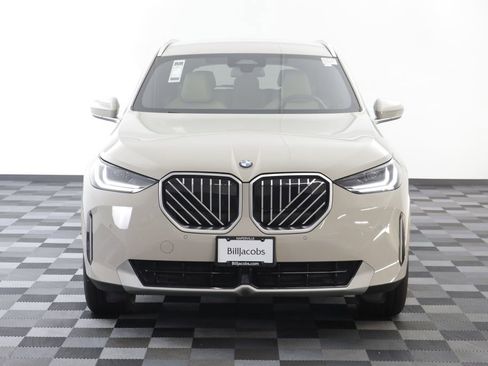 Used 2025 BMW X3 xDrive30i AWD/4WD image 21
