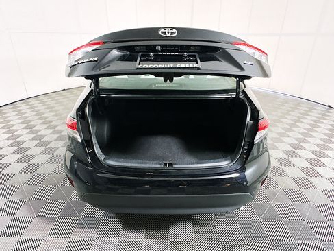 Used 2025 Toyota Corolla LE FWD image 30
