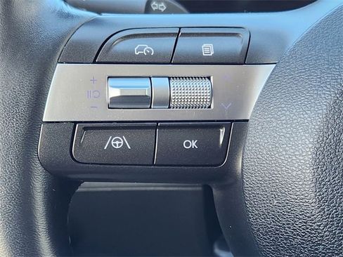 Used 2025 Hyundai Kona SEL image 26