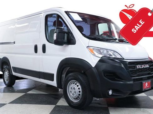Used 2025 RAM ProMaster 2500 w/ Convenience Group FWD image 1