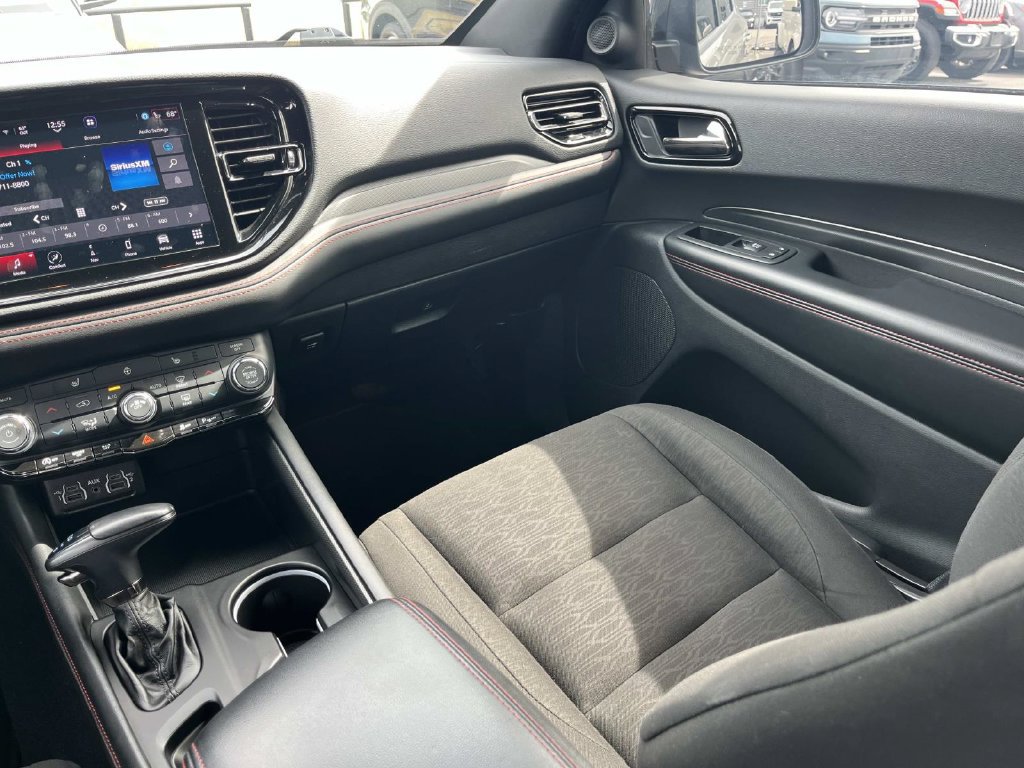 Used 2025 Dodge Durango GT AWD/4WD image 19