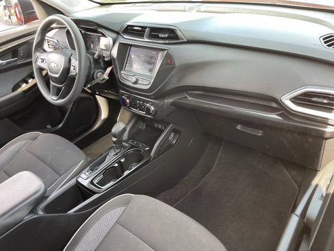 Certified 2023 Chevrolet TrailBlazer LS FWD image 13