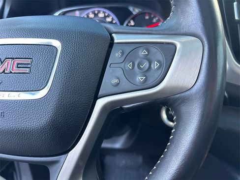 Used 2022 GMC Terrain Denali w/ LPO, Floor Liner Package image 20