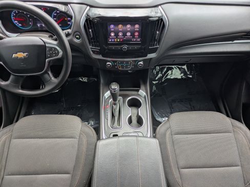 Used 2020 Chevrolet Traverse LS image 11