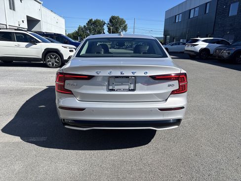 Used 2025 Volvo S60 B5 Core FWD image 21
