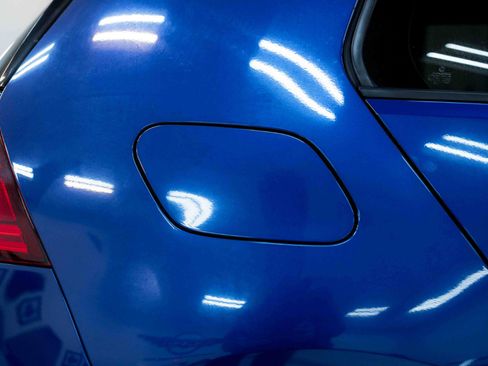 Used 2018 Volkswagen Golf R 4-Door image 19