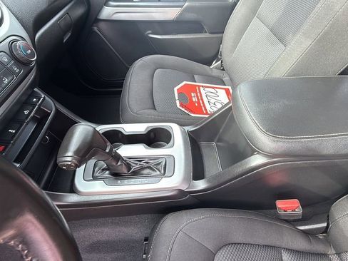 Used 2020 Chevrolet Colorado LT w/ LT Convenience Package image 11