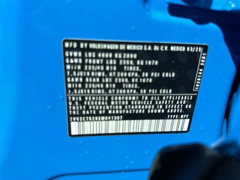 New 2025 Volkswagen Taos SE image 27