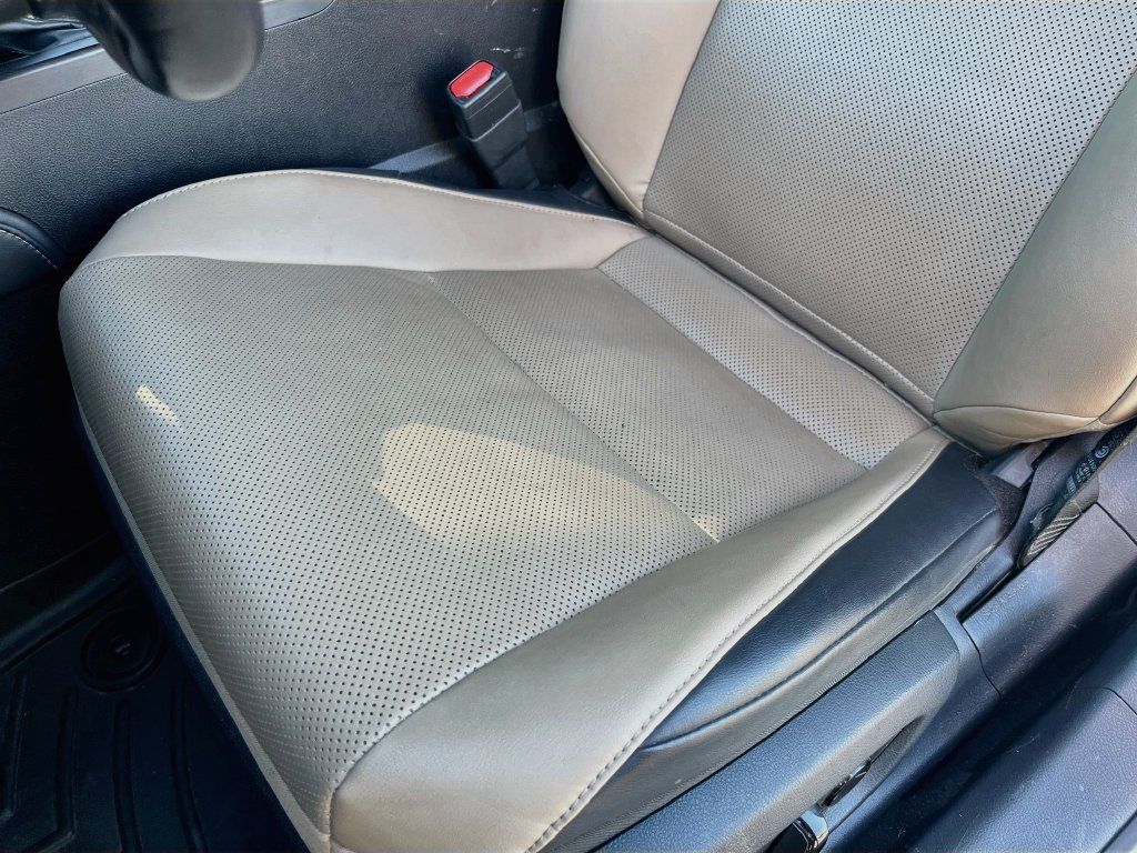 Used 2019 Lexus ES 300h w/ Premium Package FWD image 19