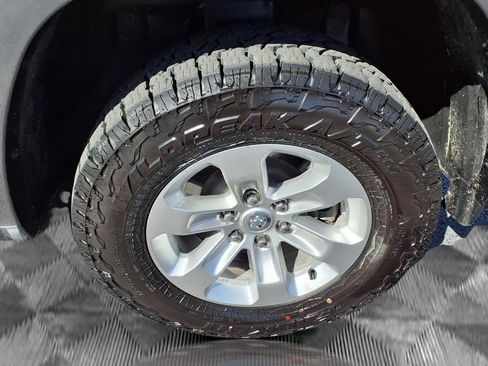 Used 2020 RAM 1500 Laramie image 22