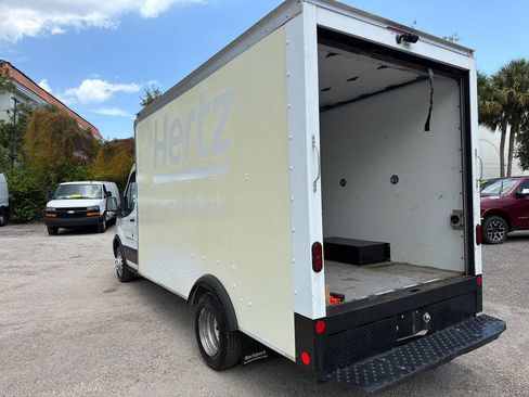 Used 2022 Ford Transit 350 DRW RWD image 16