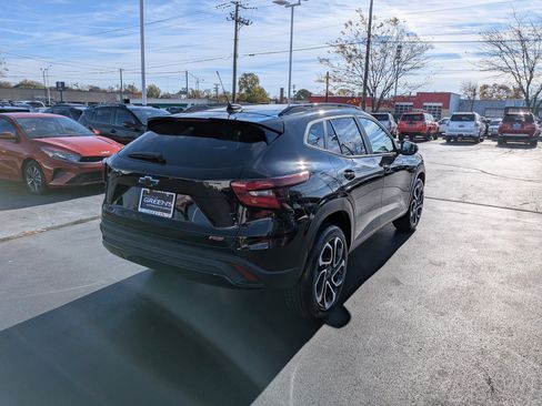 Used 2025 Chevrolet Trax RS w/ Driver Confidence Package image 10