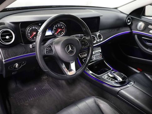 Used 2017 Mercedes-Benz E 300 4MATIC image 4