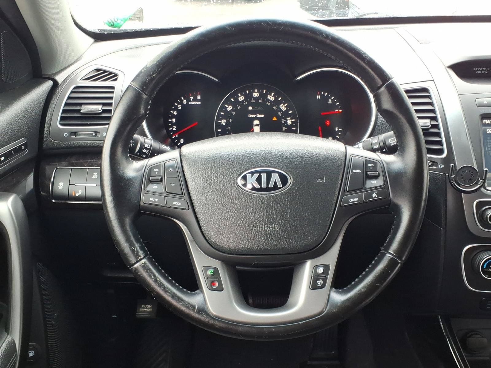 Used 2014 Kia Sorento EX w/ EX V6 Touring Package AWD/4WD image 4