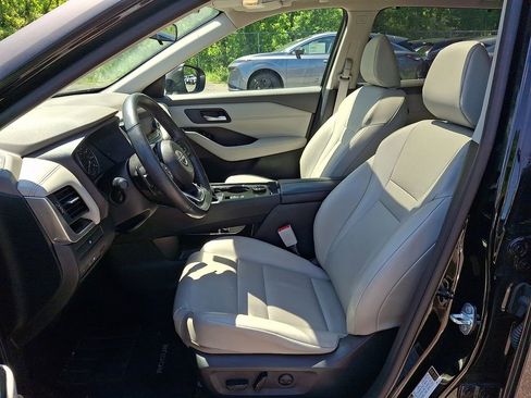 Certified 2023 Nissan Rogue SV w/ SV Premium B Package AWD/4WD image 14