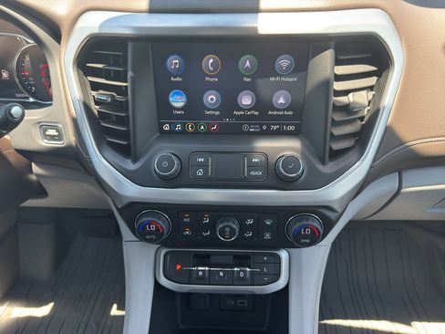 Used 2023 GMC Acadia SLT w/ Technology Package AWD/4WD image 11