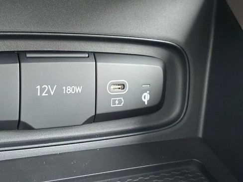 New 2026 Hyundai Venue SEL FWD image 27