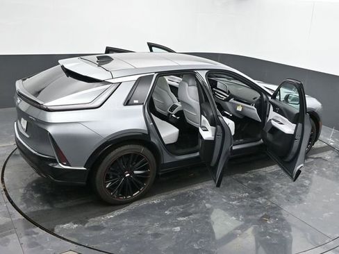 New 2025 Cadillac Lyriq Luxury w/ LPO, Red Accent Package image 56