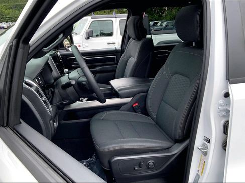 Certified 2025 RAM 1500 Big Horn AWD/4WD image 7