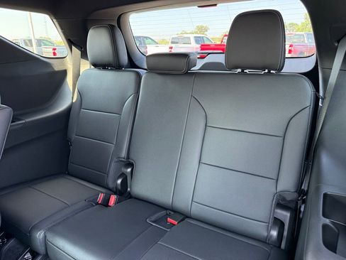 New 2026 Chevrolet Traverse LT w/ Enhanced Driving Package FWD image 10
