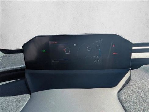 New 2026 Subaru Solterra AWD/4WD image 17