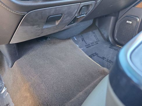 Used 2017 Chevrolet Silverado 1500 LTZ w/ Sport Package image 18