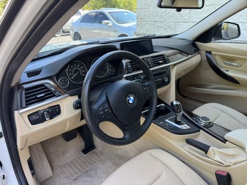 Used 2015 BMW 320i Sedan RWD image 6