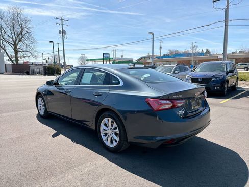 Used 2020 Chevrolet Malibu LT w/ Leather Package FWD image 11