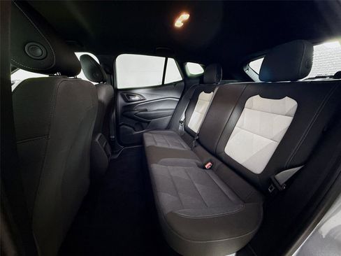 Used 2024 Chevrolet Trax RS image 23