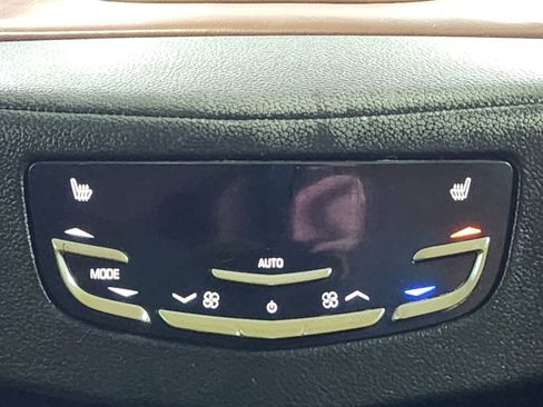 Used 2016 Cadillac Escalade Premium image 19