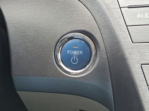 Used 2013 Toyota Prius Three image 25