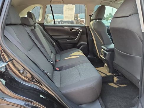 Used 2024 Toyota RAV4 XLE AWD/4WD image 35