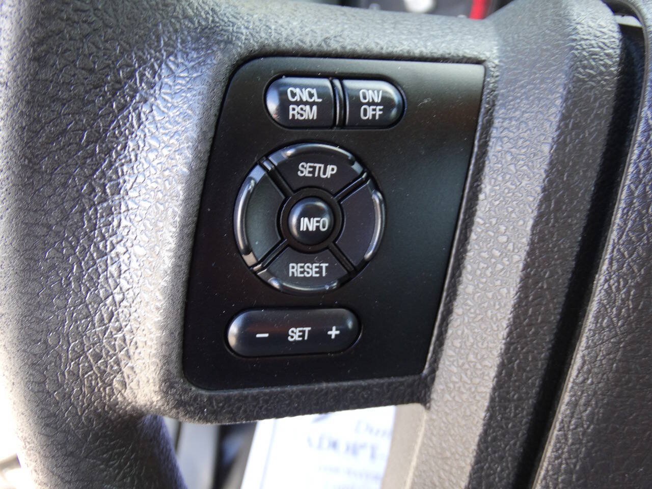 Used 2015 Ford F250 4x4 Crew Cab XL w/ Power Equipment Group image 14
