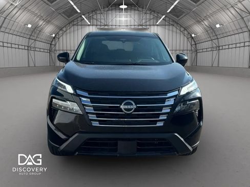 Used 2025 Nissan Rogue SV AWD/4WD image 3