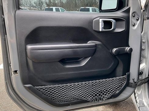 Used 2021 Jeep Wrangler Unlimited Sport image 21