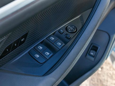 Used 2024 BMW i4 xDrive40i image 12