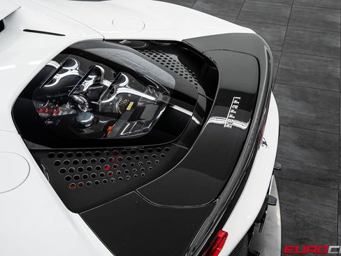 Used 2021 Ferrari SF90 Stradale AWD/4WD image 25