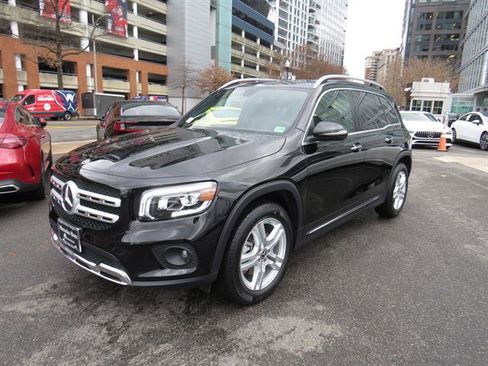 Certified 2023 Mercedes-Benz GLB 250 4MATIC image 1