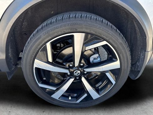 Certified 2022 Nissan Rogue Sport SL w/ Premium Package AWD/4WD image 47