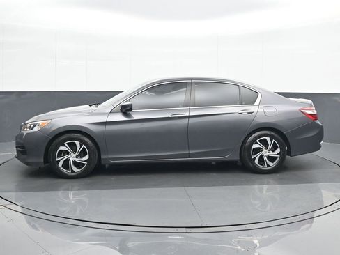Used 2017 Honda Accord LX image 6