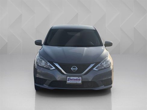 Used 2019 Nissan Sentra SV image 2
