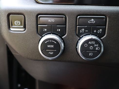 Used 2023 GMC Sierra 1500 Elevation AWD/4WD image 28